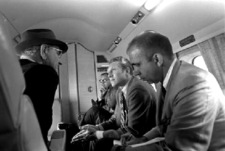 Illustration for article titled Rare Glimpses Inside Marine One